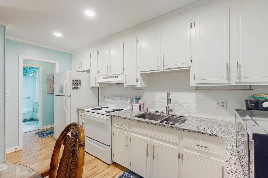 Photo of Kitchen in Emerald Isle