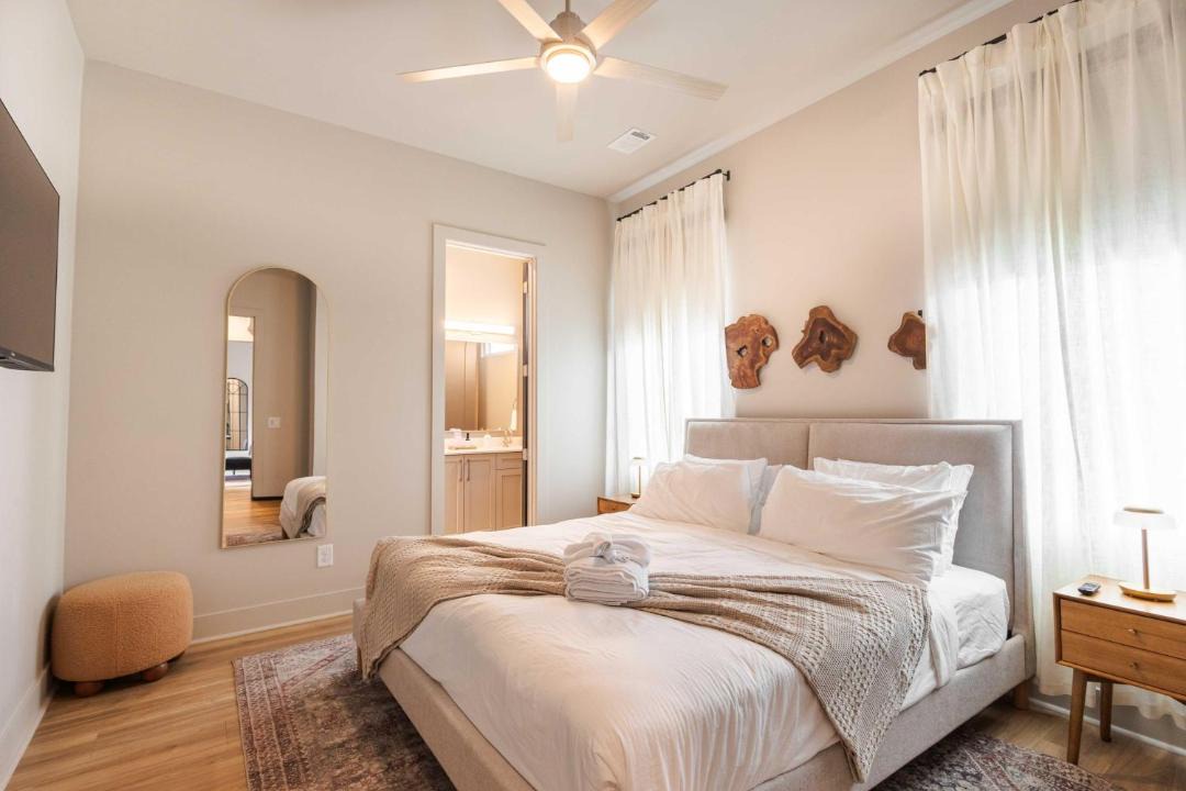 Photo of Bedroom in Historic Edgefield