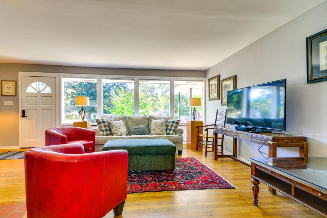 Photo of Livingroom in Greensboro
