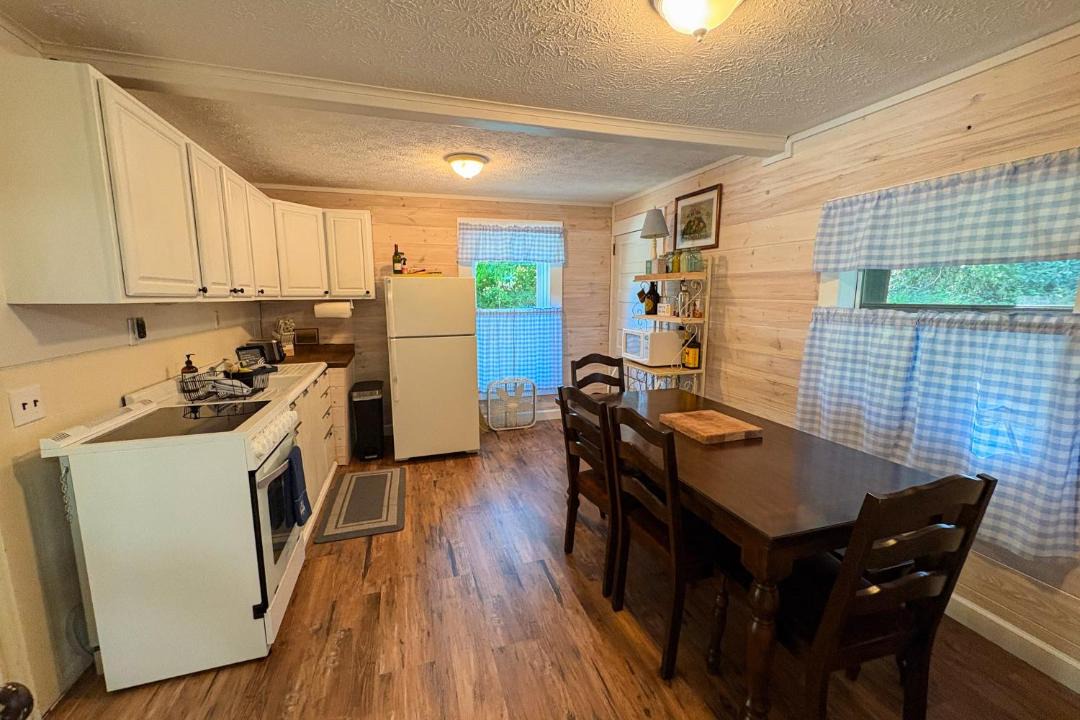 Photo of Kitchen in Hendersonville