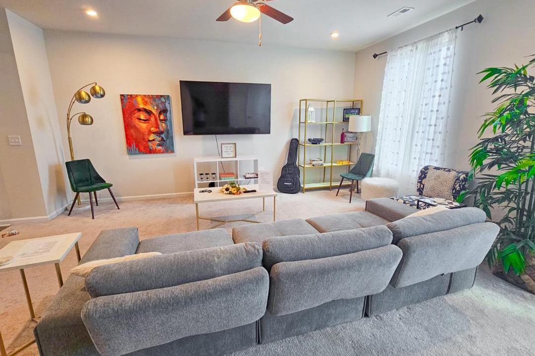 Photo of Livingroom in Cary