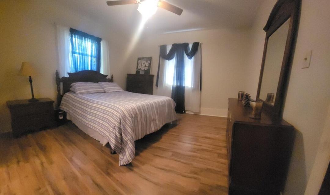 Photo of Bedroom in Lumberton