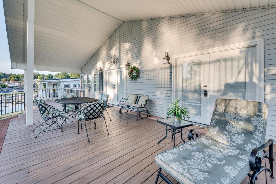 Photo of Patio Balcony in New London