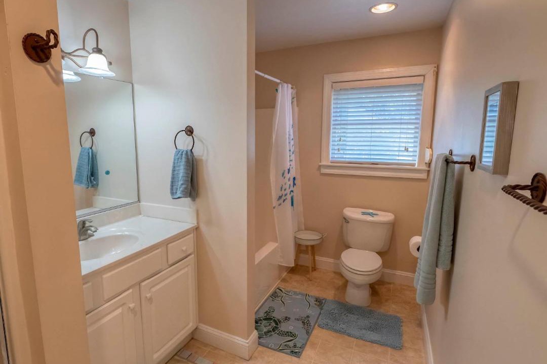 Photo of Bathroom in Sunset Village