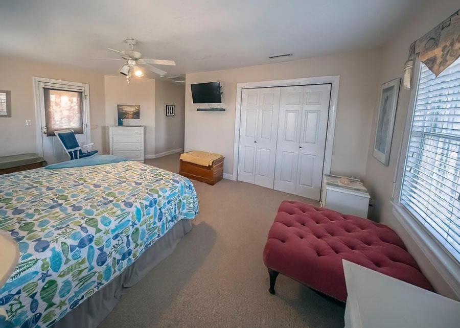 Photo of Bedroom in Sunset Village