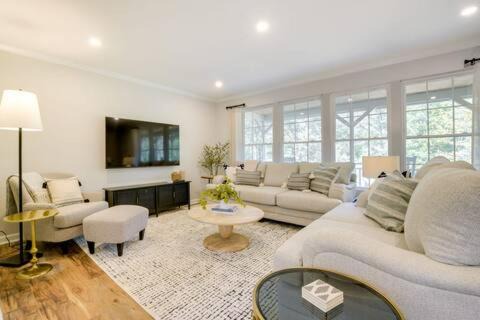 Photo of Livingroom in Apex