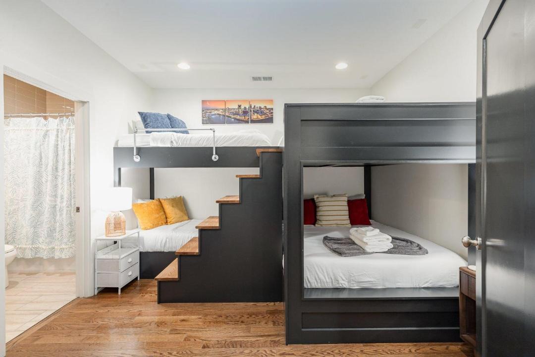 Photo of Bedroom in Historic Waverly