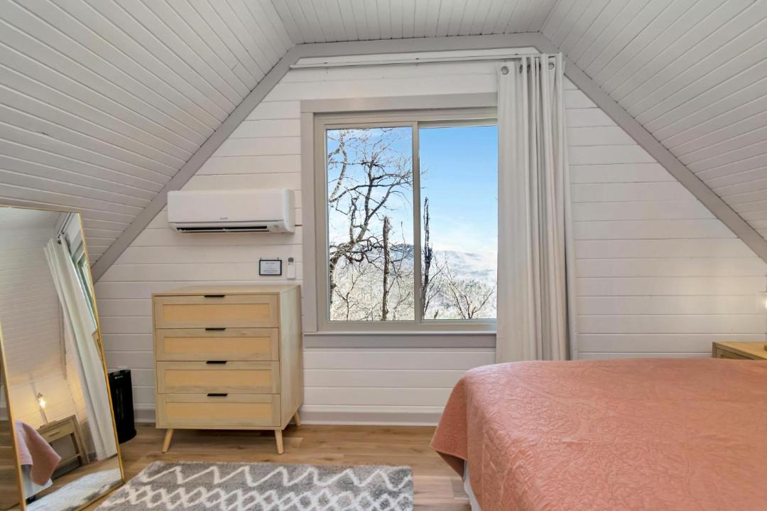 Photo of Bedroom in Apple Ridge