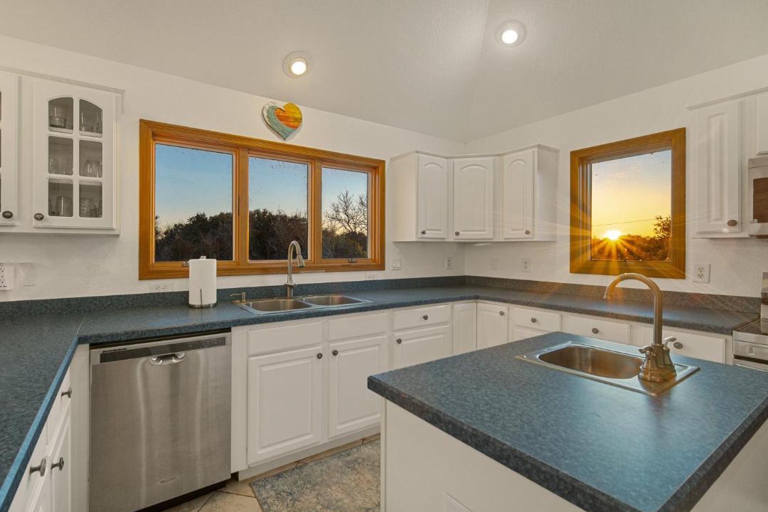 Photo of Kitchen in Carova Beach