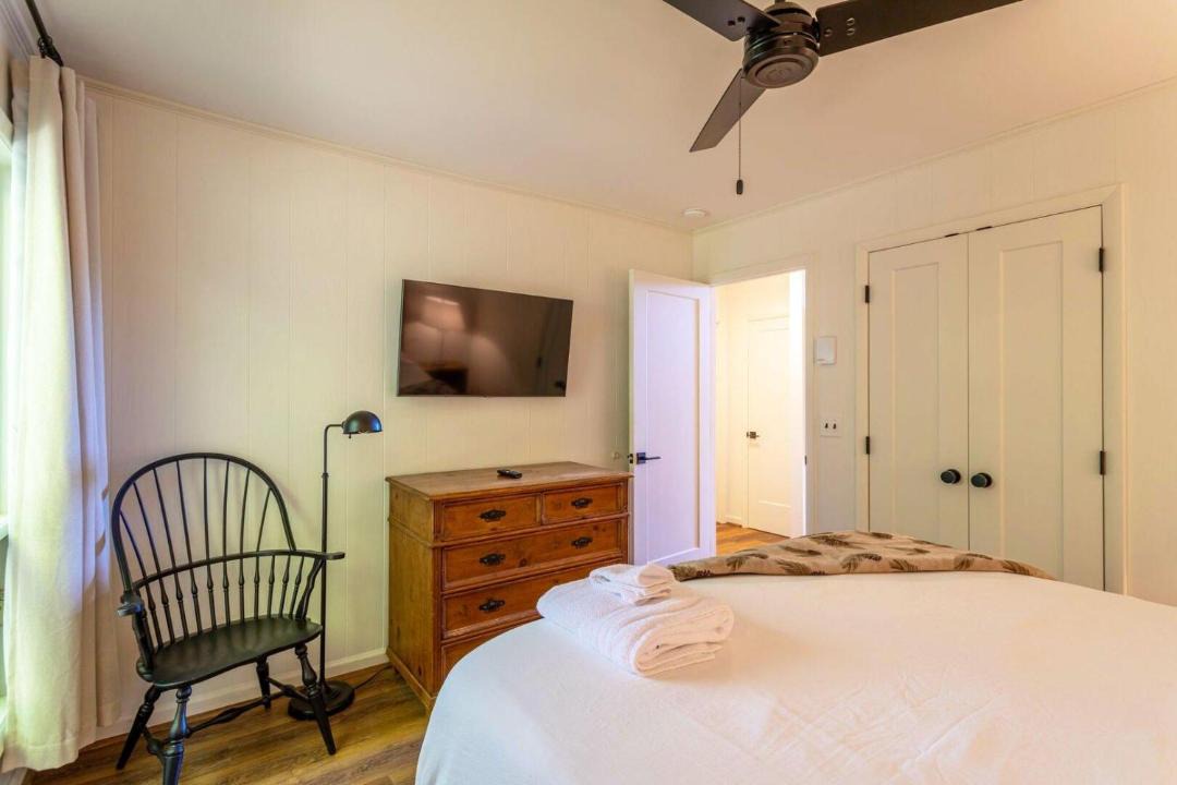 Photo of Bedroom in Seven Devils
