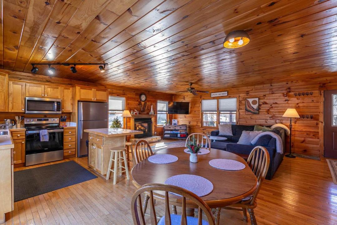 Photo of Kitchen in West Jefferson