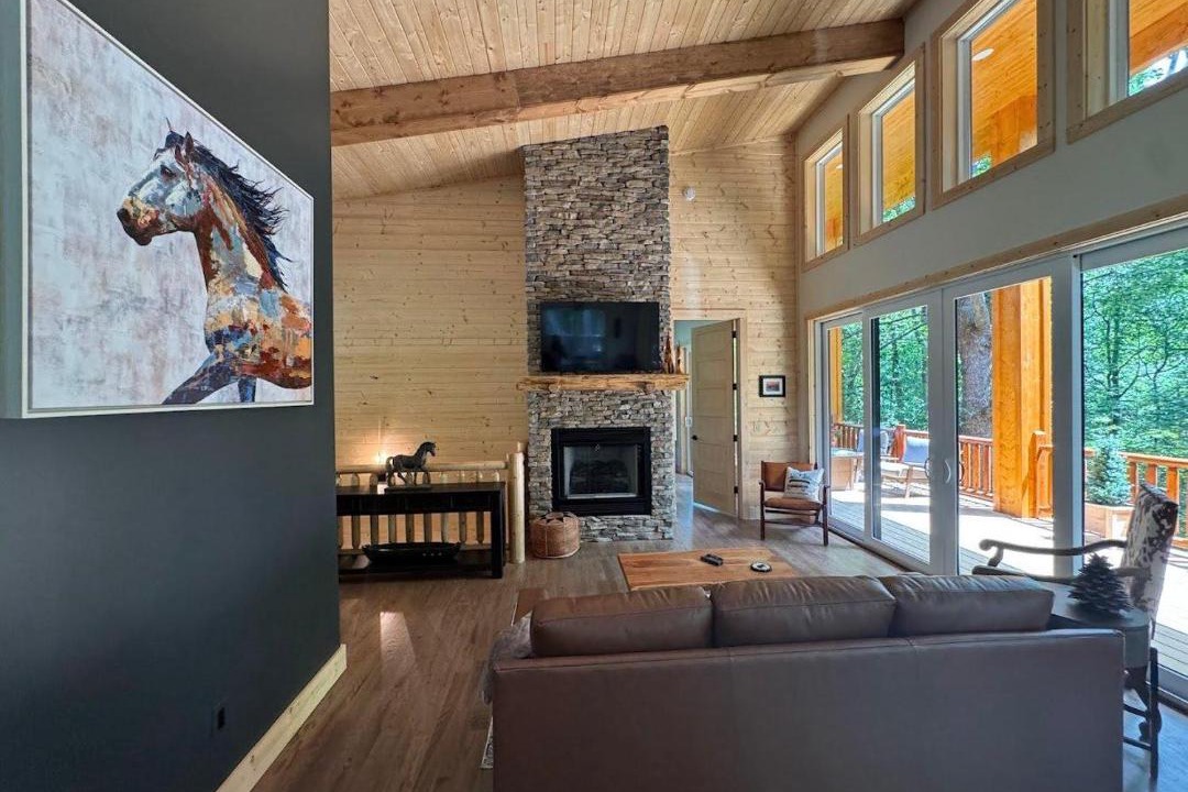 Photo of Livingroom in Piney Creek