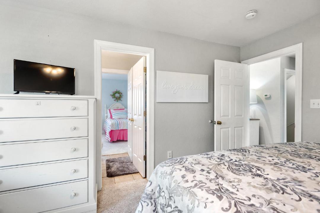 Photo of Bedroom in Sea Scape