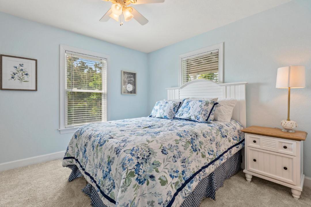 Photo of Bedroom in Sea Scape