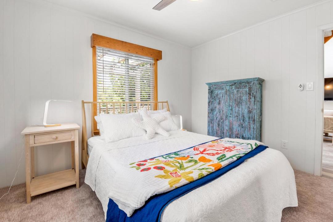 Photo of Bedroom in Southern Shores