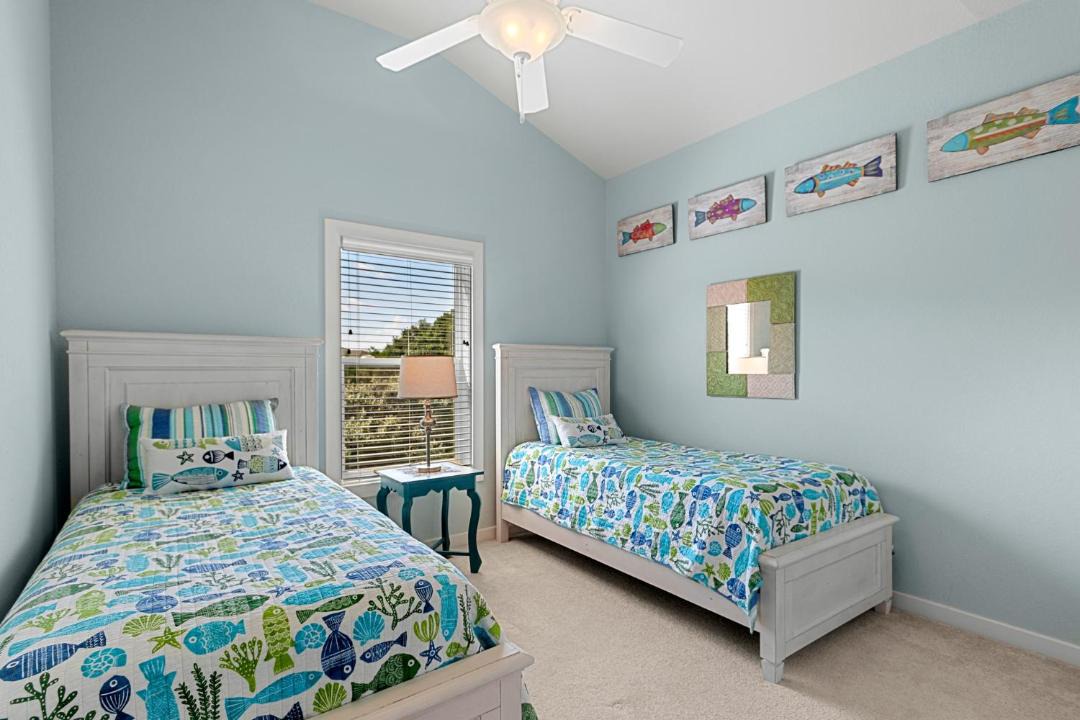 Photo of Bedroom in Whalehead Beach