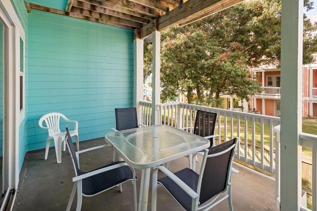Photo of Patio Balcony in Bermuda Bay