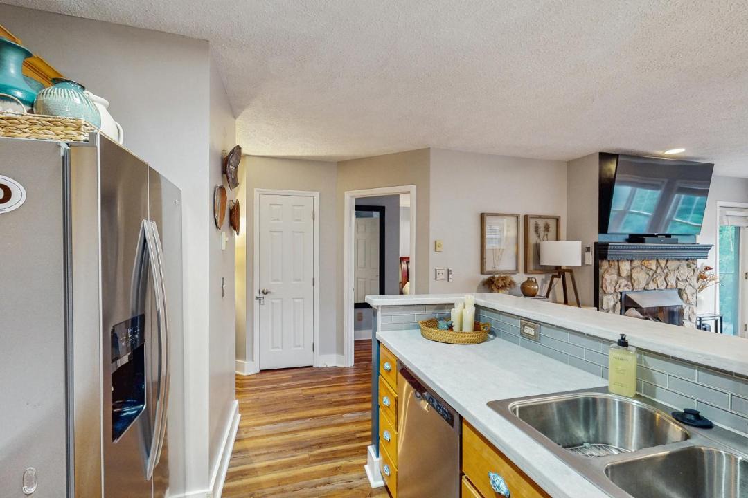 Photo of Kitchen in Seven Devils