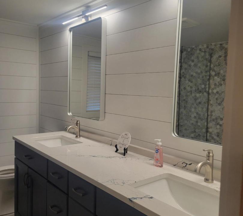 Photo of Bathroom in Straits