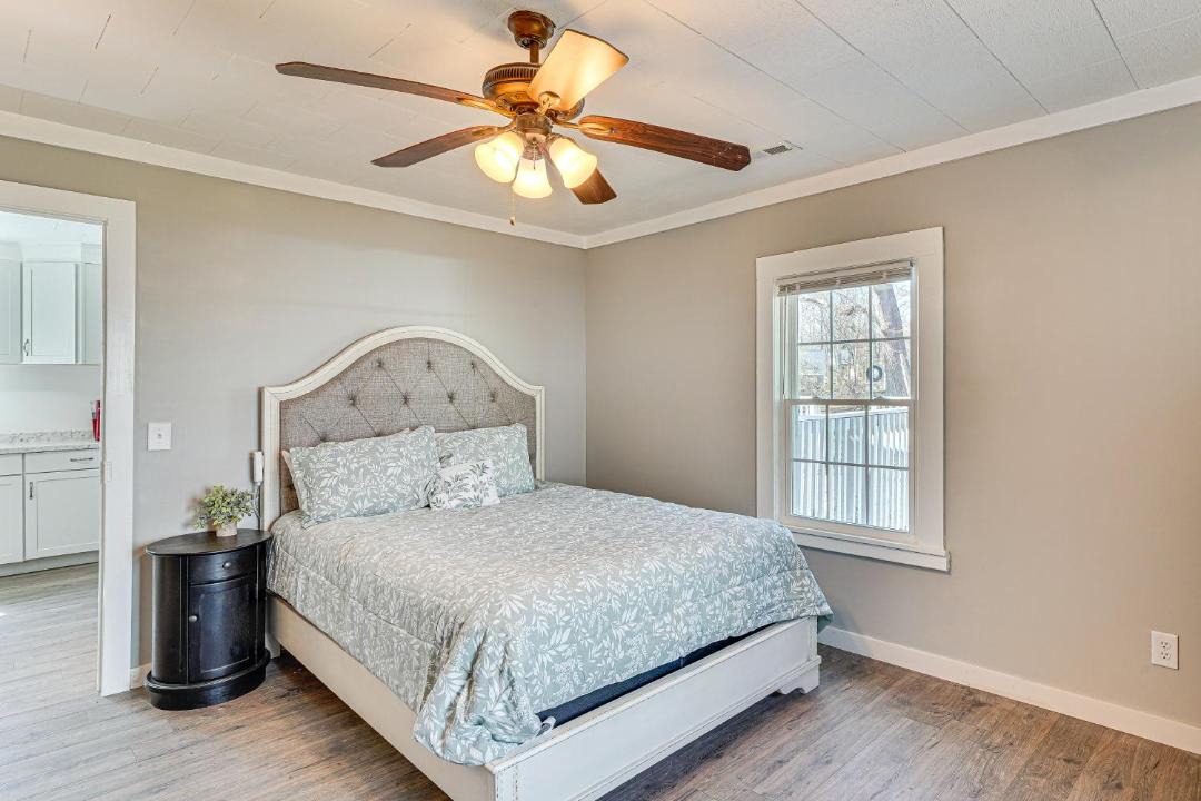 Photo of Bedroom in Roxboro