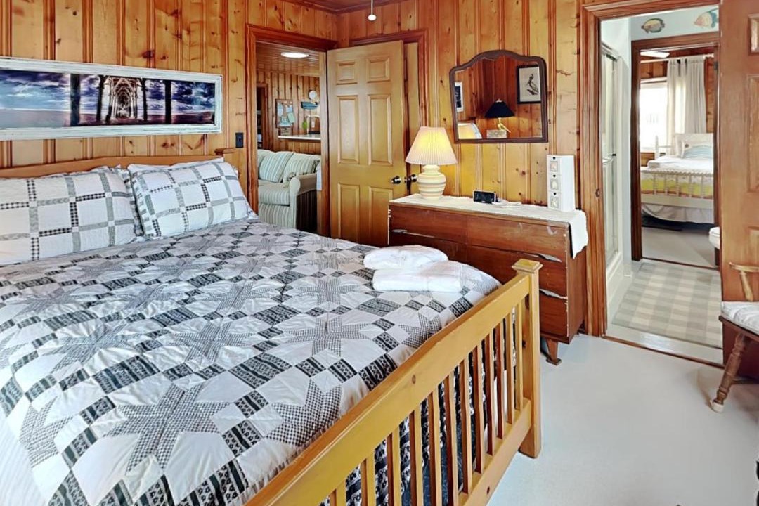 Photo of Bedroom in Topsail Beach