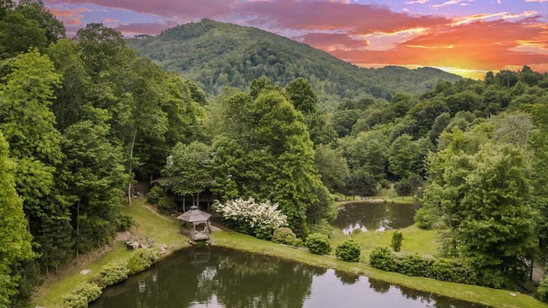 Photo of Others in Mars Hill