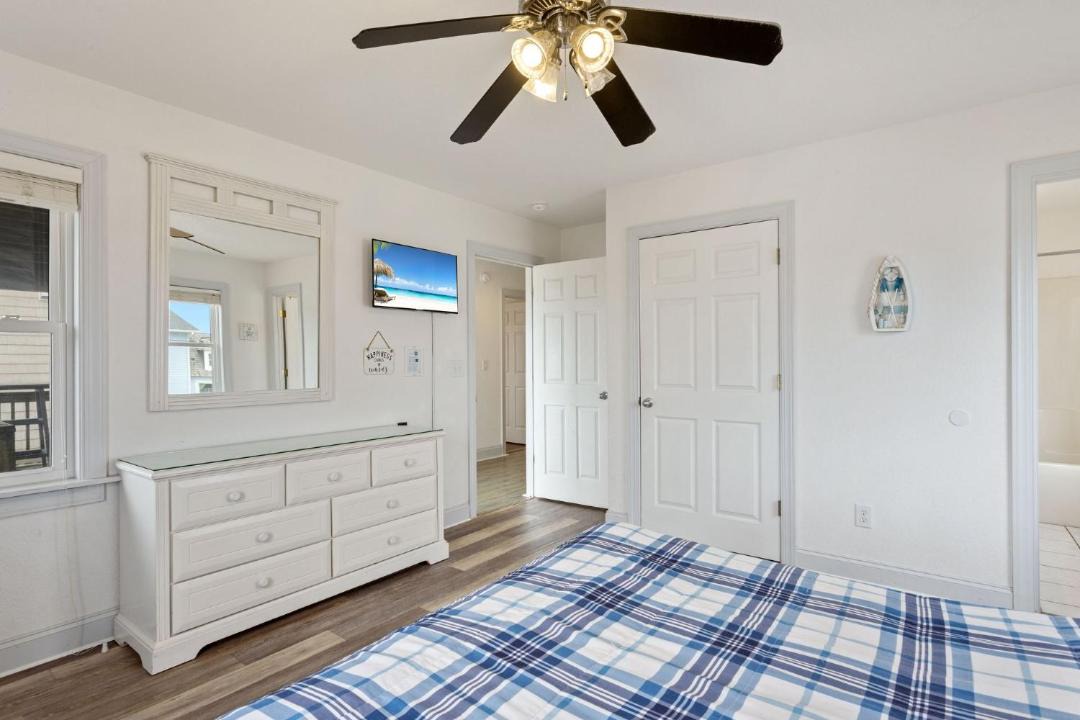 Photo of Bedroom in Kill Devil Hills