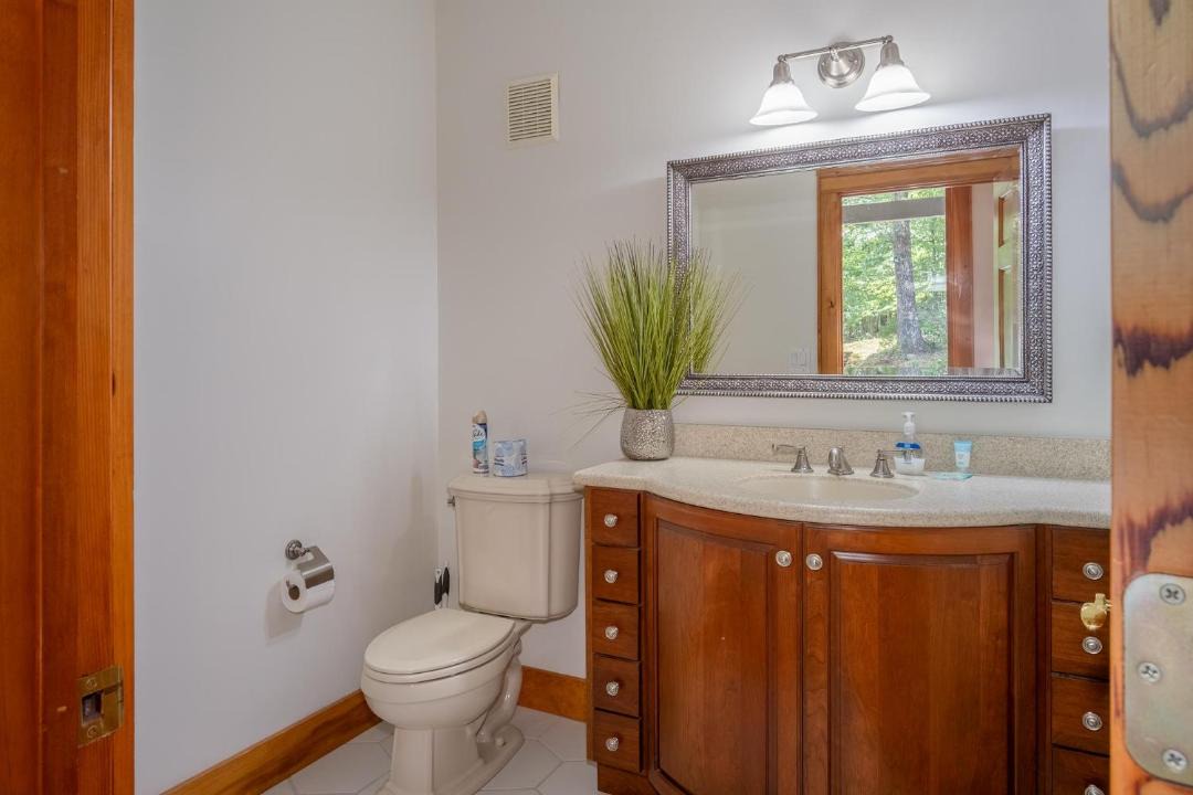 Photo of Bathroom in Cedar Mountain