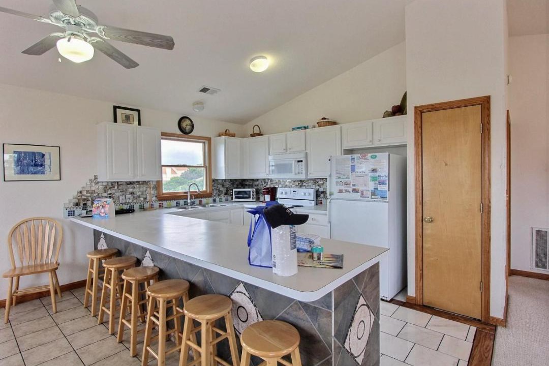 Photo of Kitchen in Sea Scape