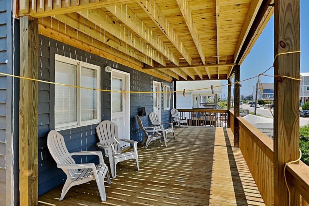Photo of Patio Balcony in Topsail Beach