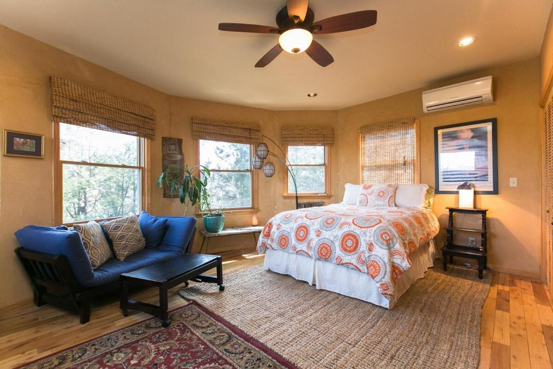 Photo of Bedroom in Chestnut Hills