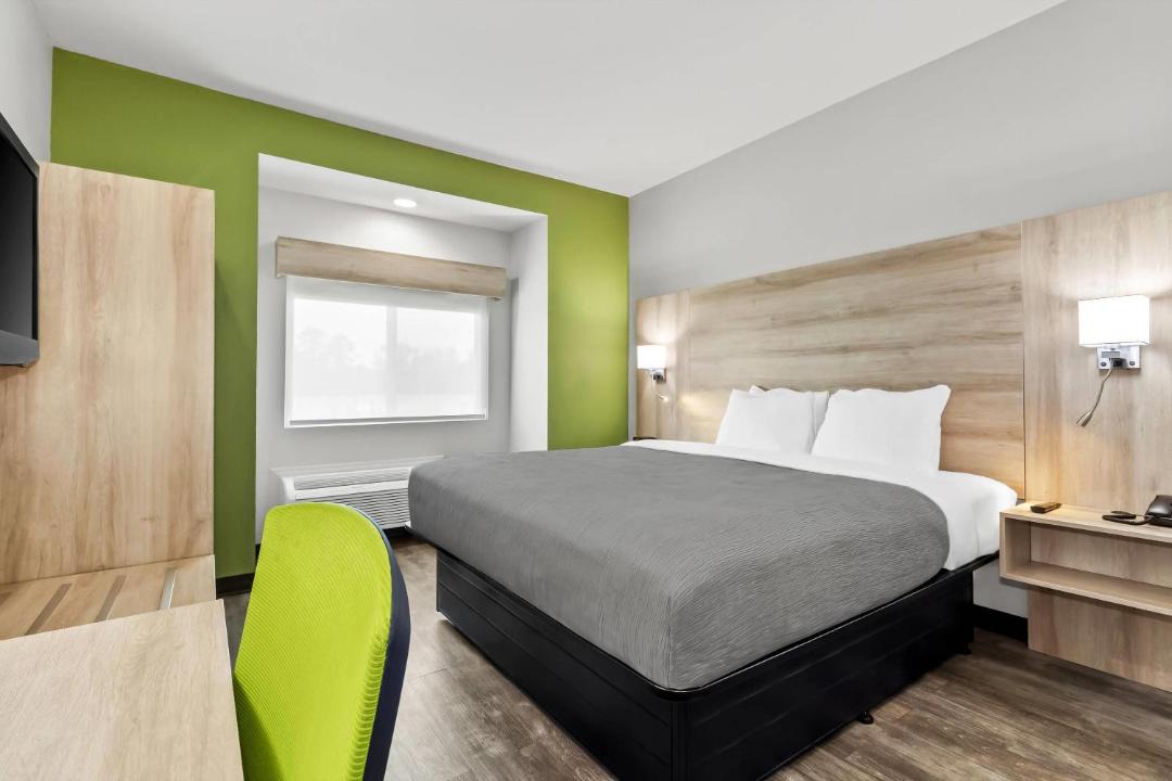 Photo of Bedroom in Shallotte