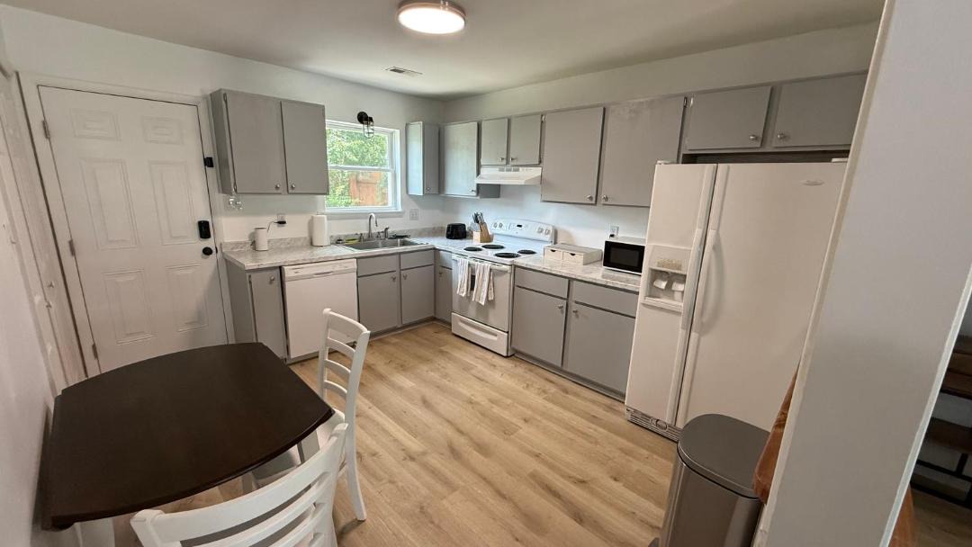 Photo of Kitchen in Piney Green