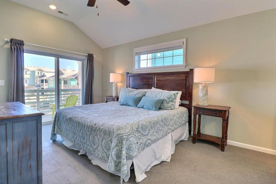 Photo of Bedroom in Bermuda Bay