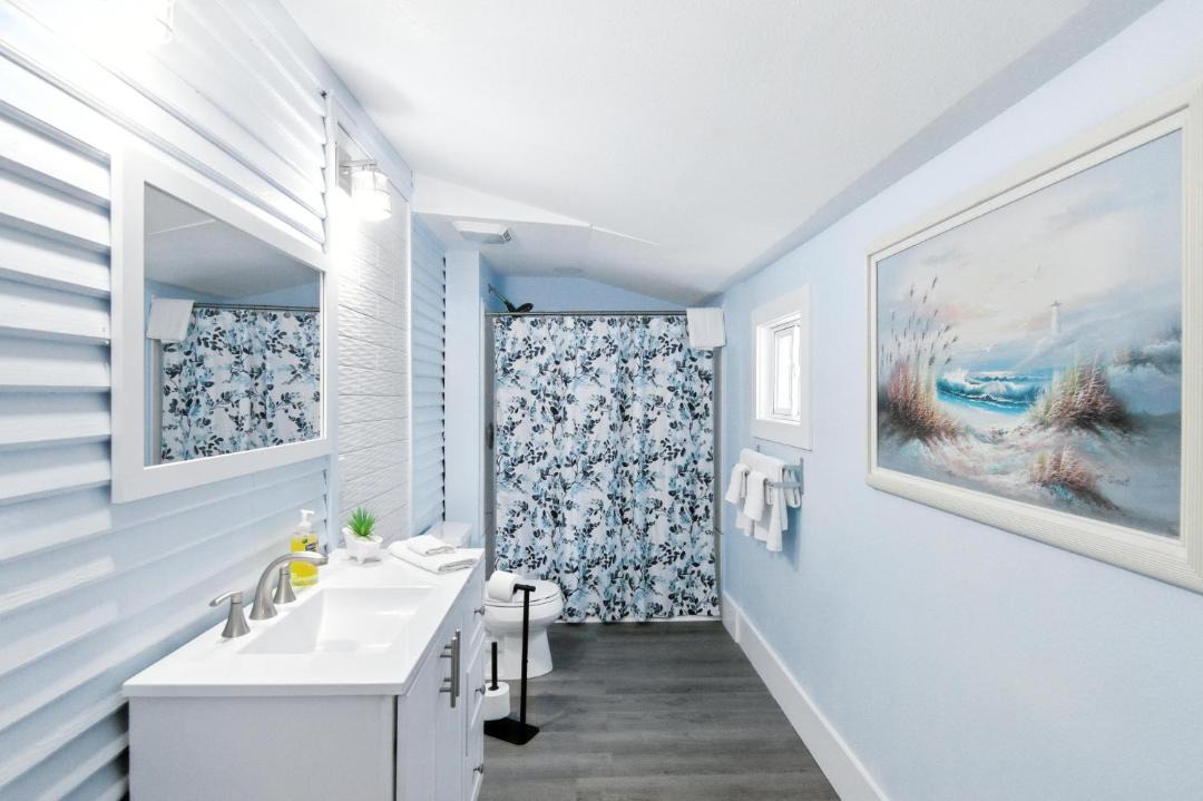 Photo of Bathroom in Elizabeth City