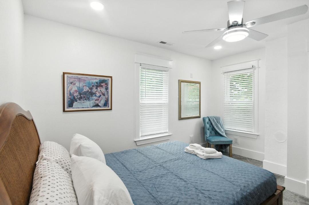 Photo of Bedroom in Elizabeth City