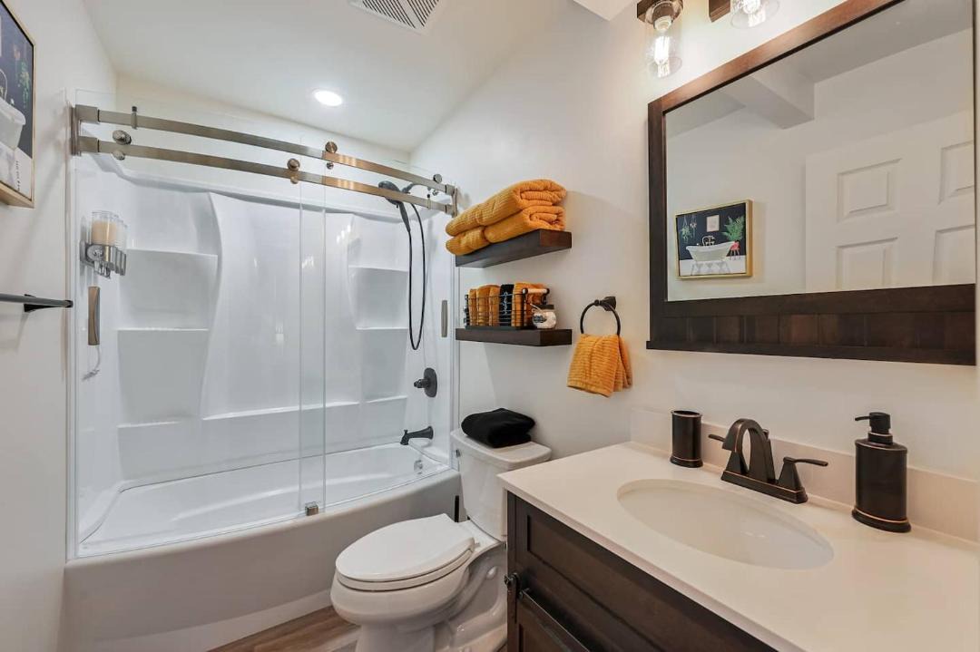 Photo of Bathroom in Woodfin