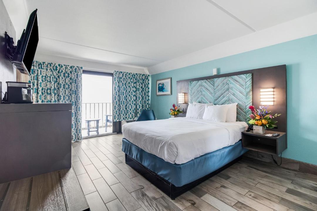 Photo of Bedroom in Pine Knoll Shores