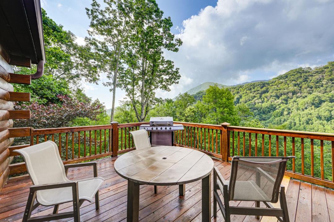 Photo of Patio Balcony in Waynesville