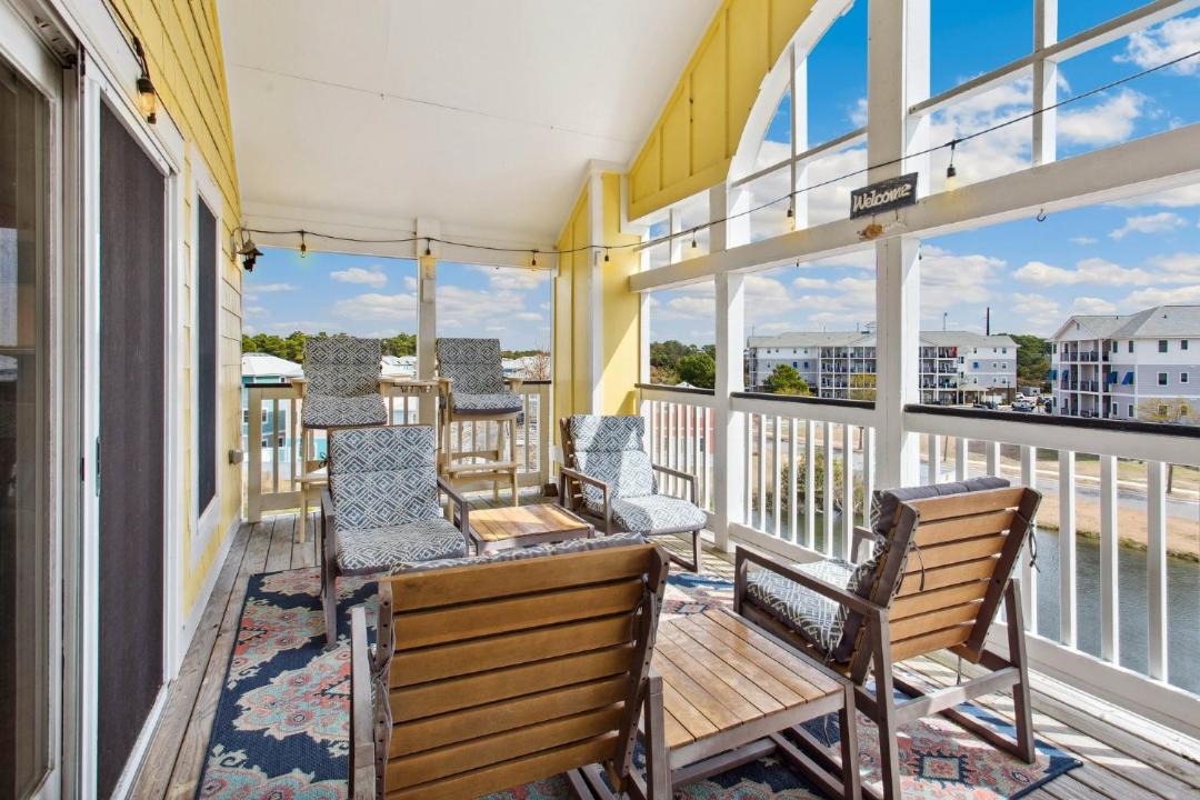 Photo of Patio Balcony in Bermuda Bay