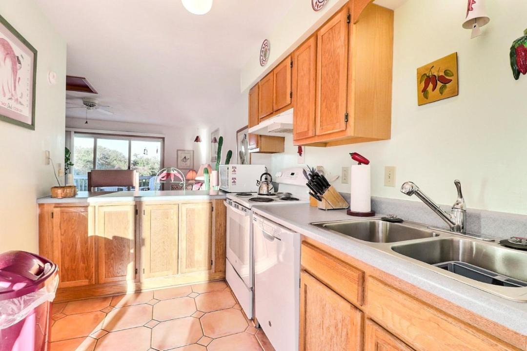 Photo of Kitchen in Sea Acres
