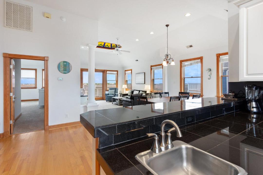 Photo of Kitchen in Manteo