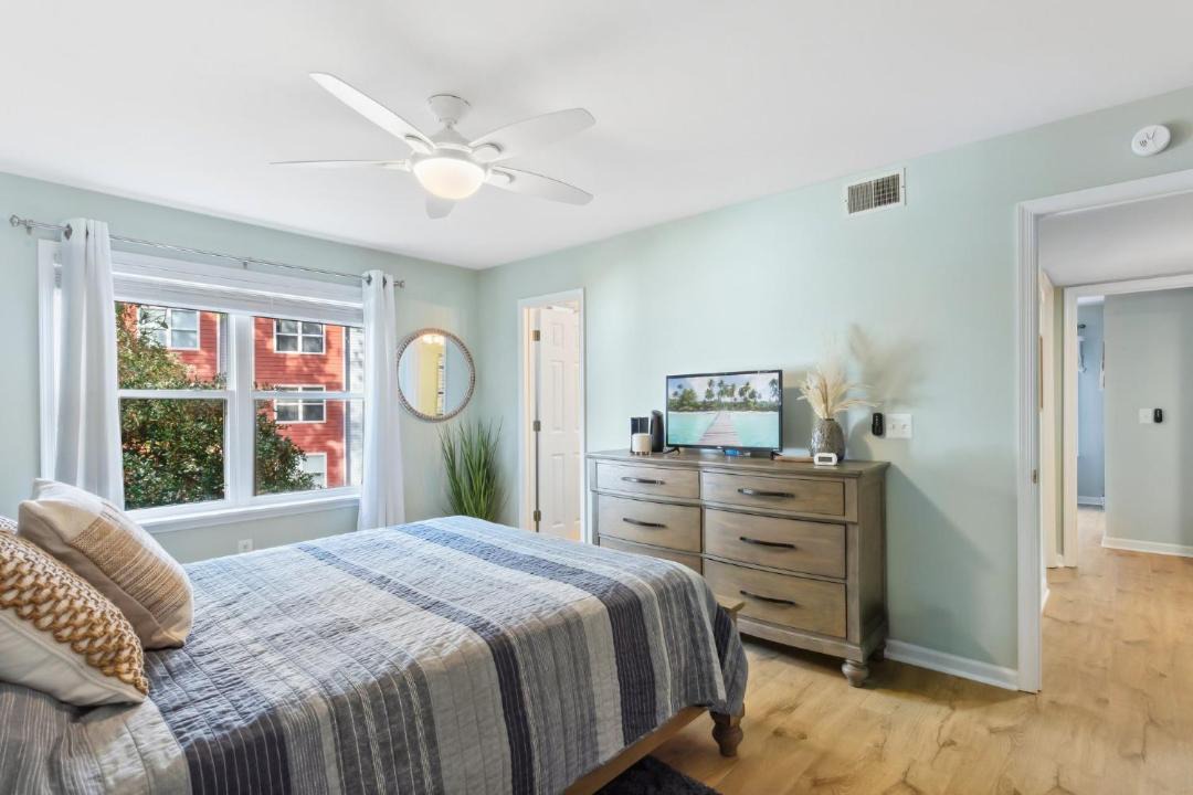 Photo of Bedroom in Colington
