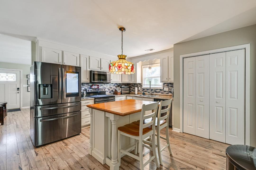 Photo of Kitchen in Belmont Historic District