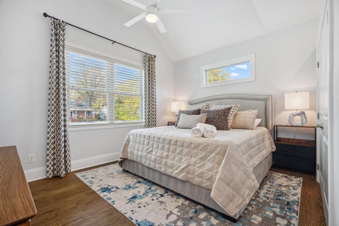 Photo of Bedroom in Commonwealth Park
