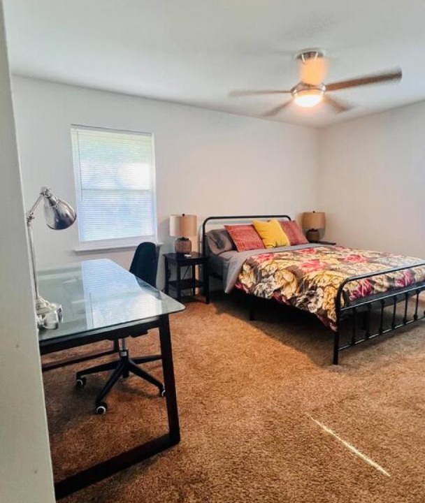Photo of Bedroom in Sunset Road
