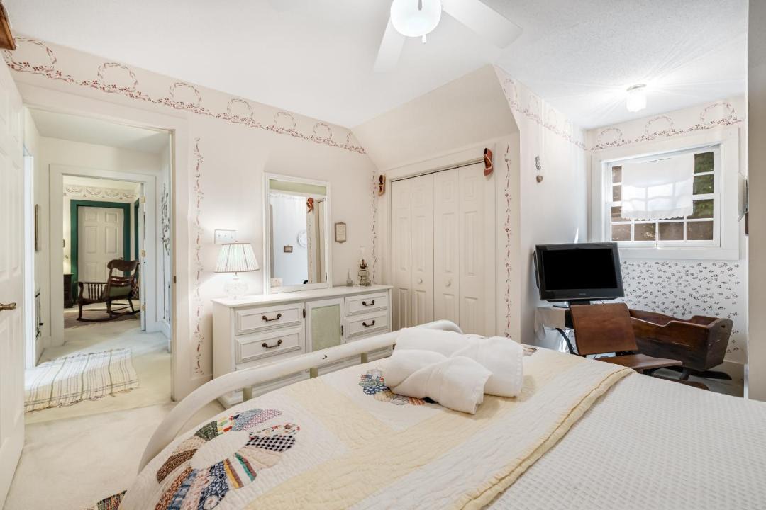 Photo of Bedroom in Rambling Ridge