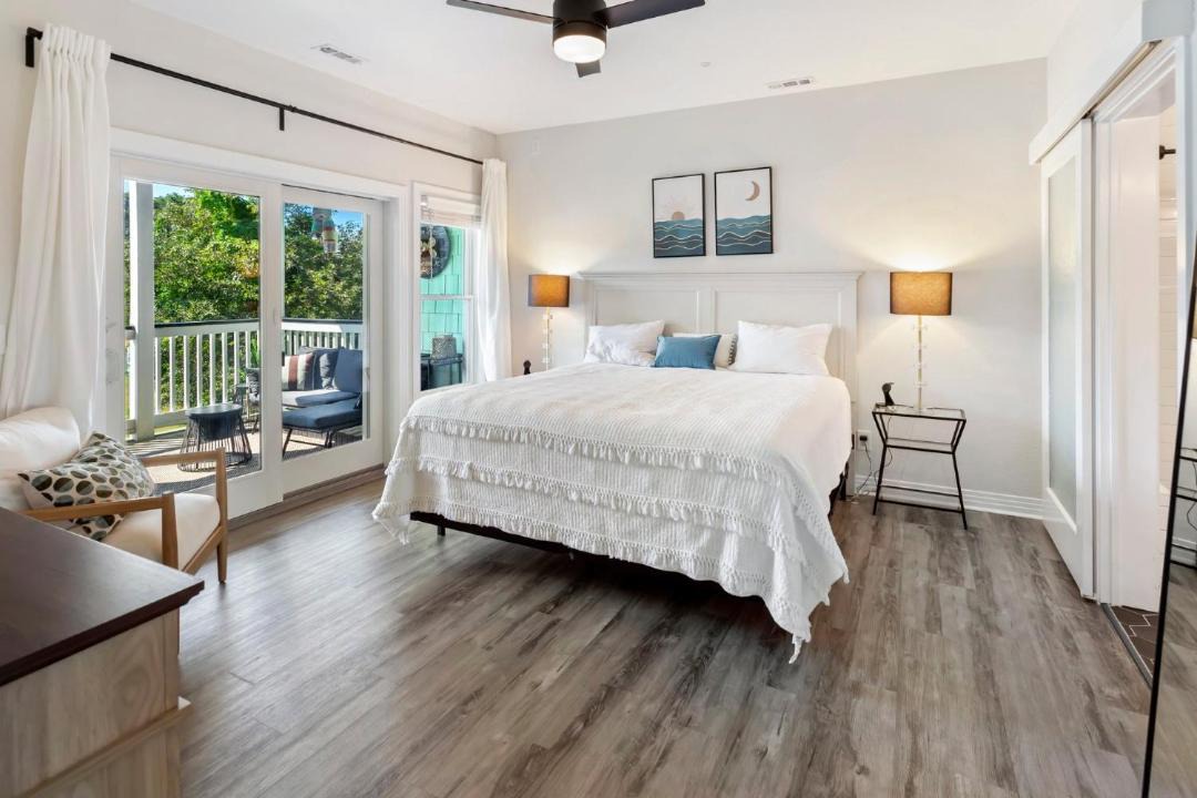 Photo of Bedroom in Bermuda Bay