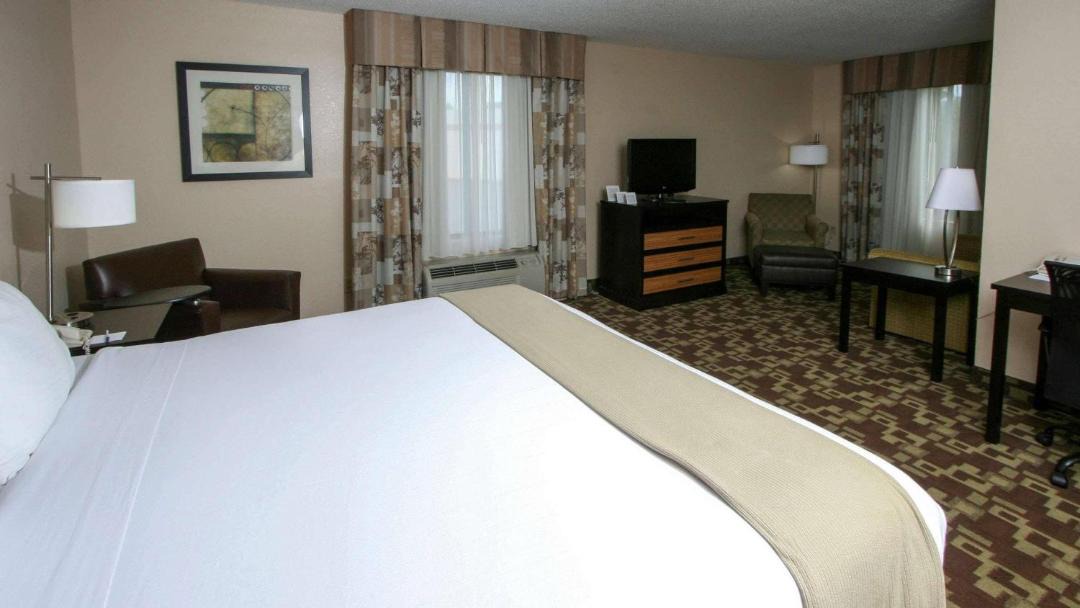 Photo of Bedroom in Shelby