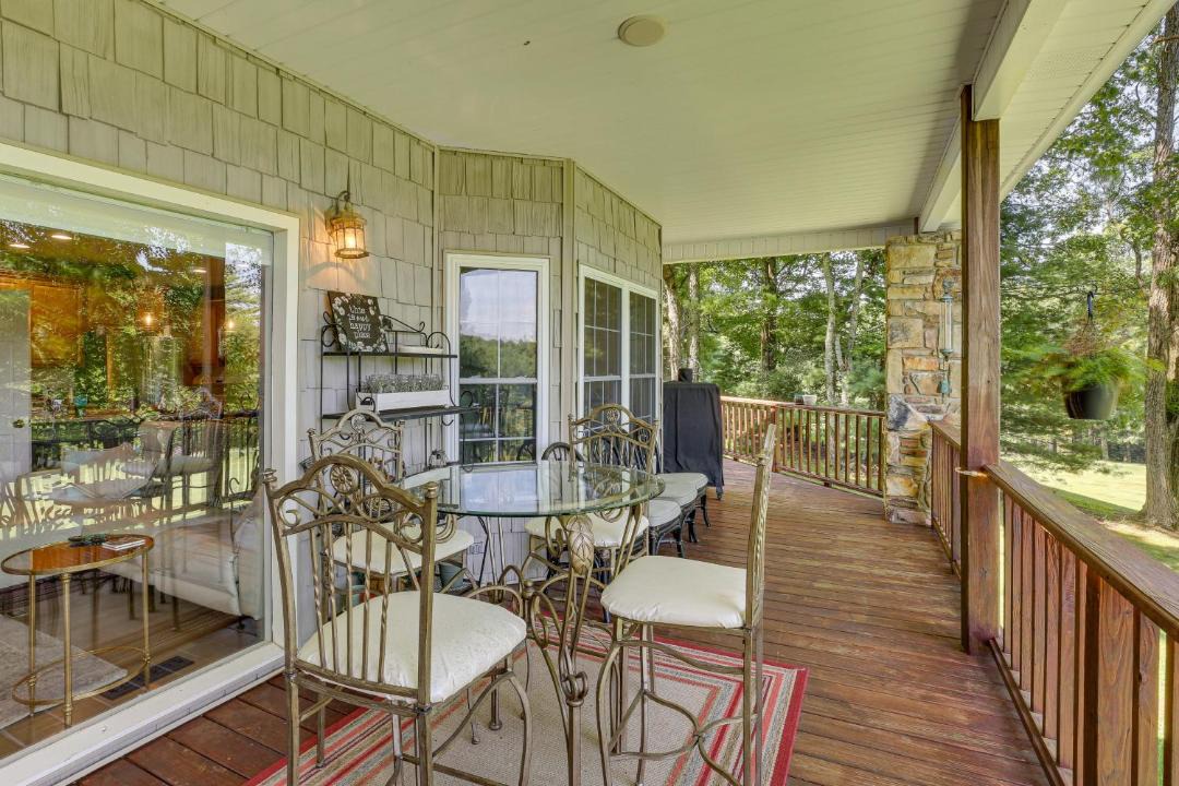 Photo of Patio Balcony in Roaring Gap